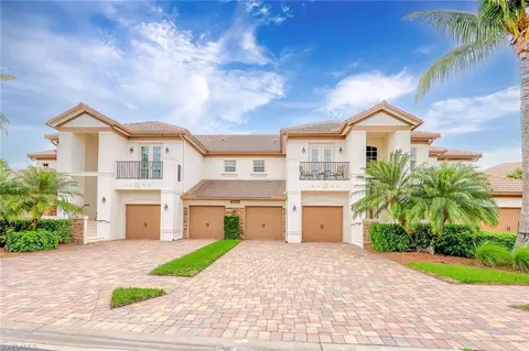 8036 Players Cove Dr #3-202, Naples, FL 34113