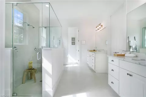 Bath - 14856 Dockside Ln, Naples, FL 34114 photo 2 of 8