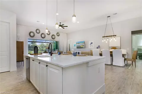 Kitchen - 14856 Dockside Ln, Naples, FL 34114 photo 6 of 6