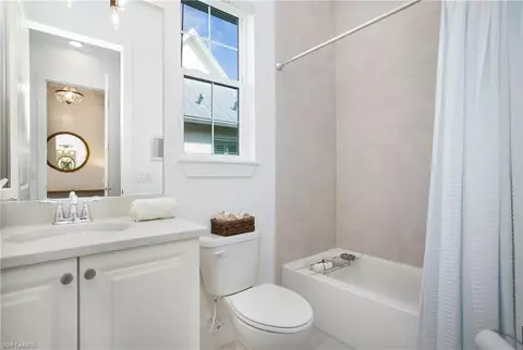Bath - 14856 Dockside Ln, Naples, FL 34114 photo 5 of 8