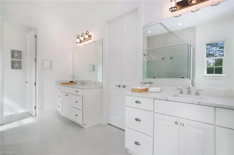 Bath - 14856 Dockside Ln, Naples, FL 34114 photo 3 of 8