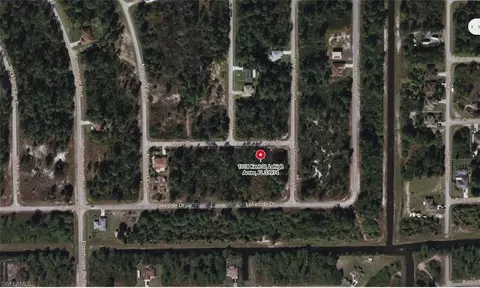 1018 Kent St E, Lehigh Acres, FL 33974