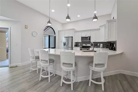 661 Windsurf Ln #A-203, Naples, FL 34108