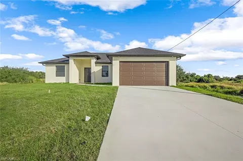 821 Milwaukee Blvd, Lehigh Acres, FL 33974