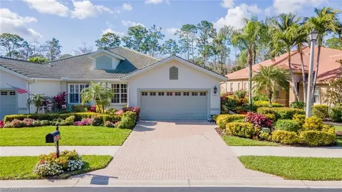 3585 Periwinkle Way #1-44, Naples, FL 34114