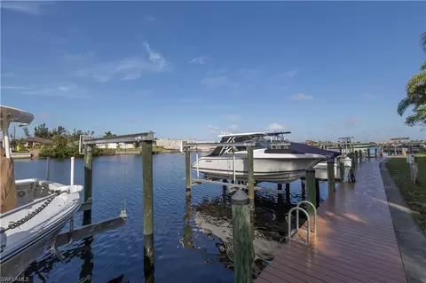 194 Shadroe Cove Cir #601, Cape Coral, FL 33991