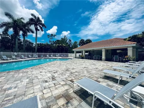 940 Hampton Cir #85, Naples, FL 34105 photo 32
