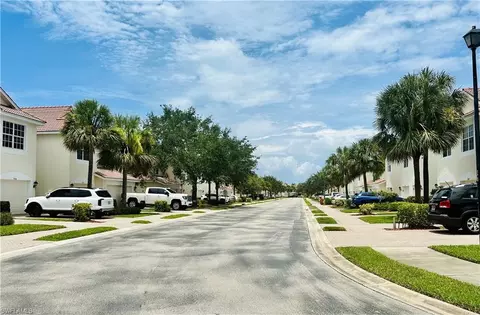 940 Hampton Cir #85, Naples, FL 34105 photo 35