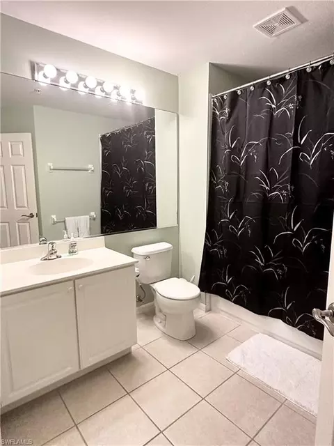 940 Hampton Cir #85, Naples, FL 34105 photo 22