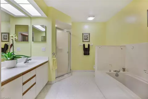 Bath - 21713 Sungate Ct, Estero, FL 33928 photo 1 of 2