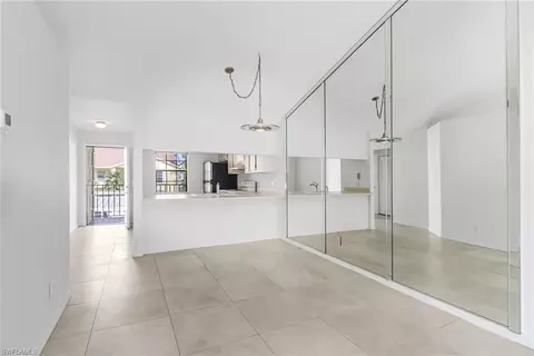 2666 Kings Lake Blvd #7-202, Naples, FL 34112