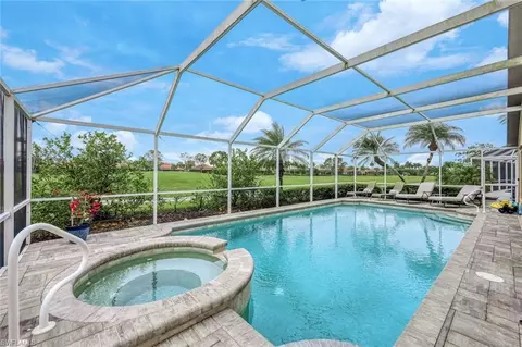 8437 Indian Wells Way, Naples, FL 34113