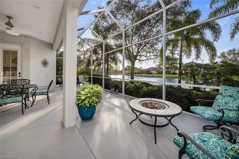 3195 Sundance Cir, Naples, FL 34109