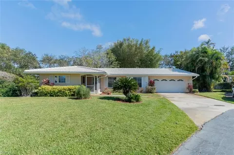 7 Lanai Cir #7, Naples, FL 34112