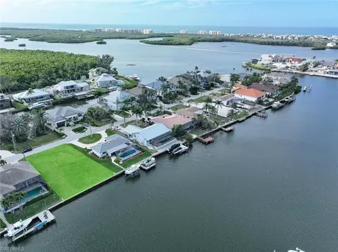 227 6th St, Bonita Springs, FL 34134