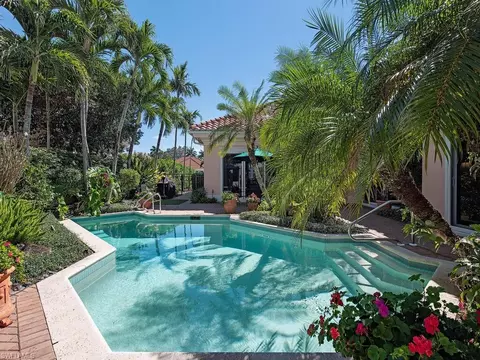 7020 Verde Way, Naples, FL 34108