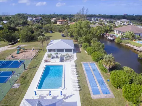 2760 Clipper Way, Naples, FL 34104 photo 40