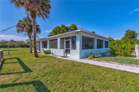 2760 Clipper Way, Naples, FL 34104 photo 38