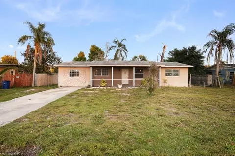 359 Lorraine Dr, Fort Myers, FL 33905