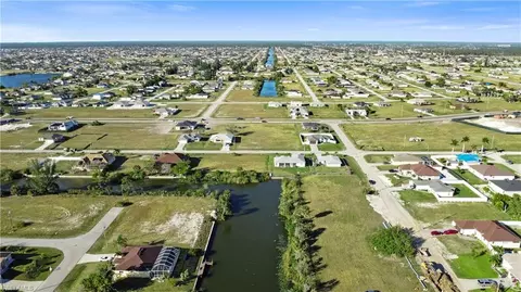 1502 NE 6th Ave, Cape Coral, FL 33909