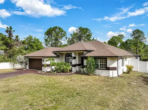 270 16th St SE, Naples, FL 34117