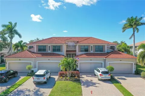 10498 Smokehouse Bay Dr #202, Naples, FL 34120