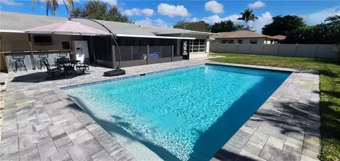 1280 Morningside Dr, Naples, FL 34103