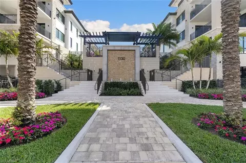 1130 3rd Ave S #414, Naples, FL 34102