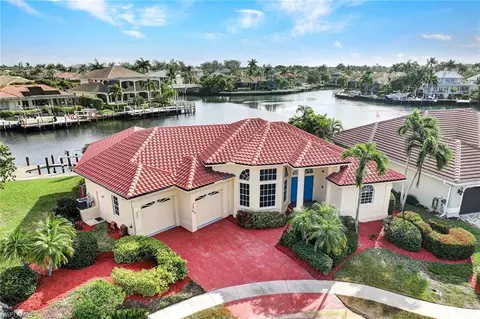 633 Blackmore Ct, Marco Island, FL 34145