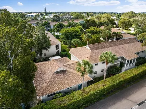 View/Area - 3200 Binnacle Dr #I1, Naples, FL 34103 photo 4 of 5