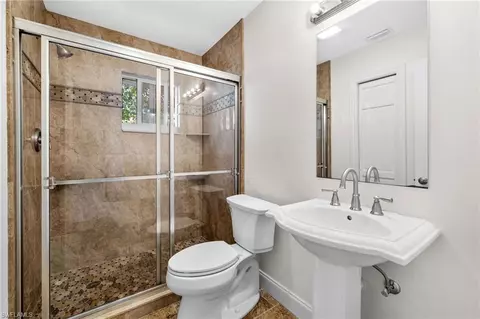 Bath - 3200 Binnacle Dr #I1, Naples, FL 34103 photo 1 of 2