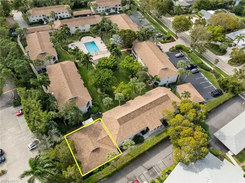 3200 Binnacle Dr #I1, Naples, FL 34103