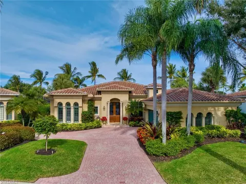 1751 Venezia Ct, Naples, FL 34105