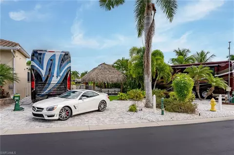 13420 Snook Cir, Naples, FL 34114