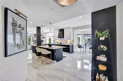 7725 Pebble Creek Cir #8-206, Naples, FL 34108