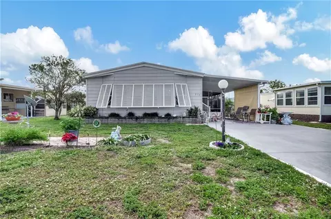270 Matecumbe Ln, Naples, FL 34114
