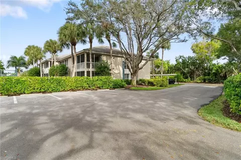 8161 Twelve Oaks Cir #511, Naples, FL 34113 photo 6