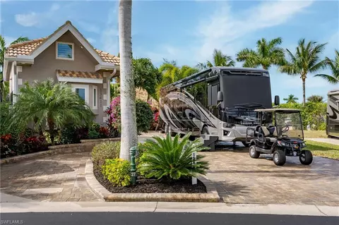 13411 Snook Cir, Naples, FL 34114