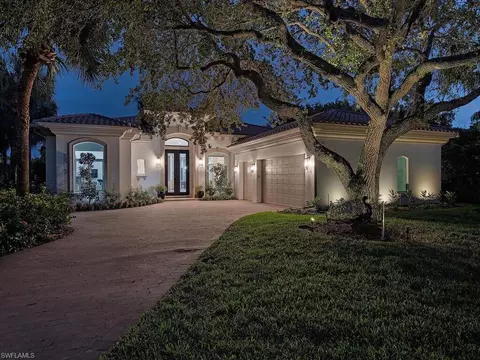 2004 Isla Vista Ln, Naples, FL 34105 photo 2