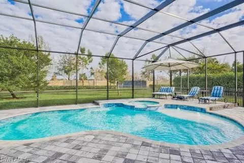 4649 Azalea Dr, Naples, FL 34119