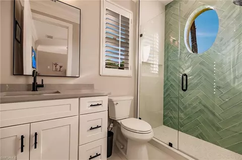 10882 Vanderbilt Dr, Naples, FL 34108 photo 16