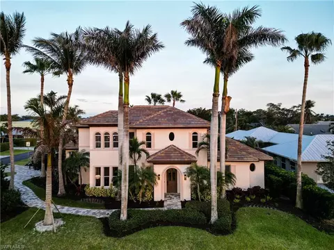 10882 Vanderbilt Dr, Naples, FL 34108 photo 34