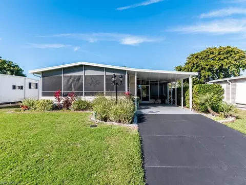 137 Cape Sable Dr, Naples, FL 34104