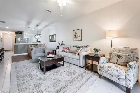 4863 Hampshire Ct #204, Naples, FL 34112