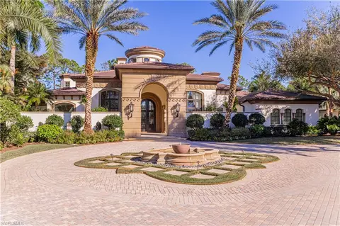 3142 Dahlia Way, Naples, FL 34105