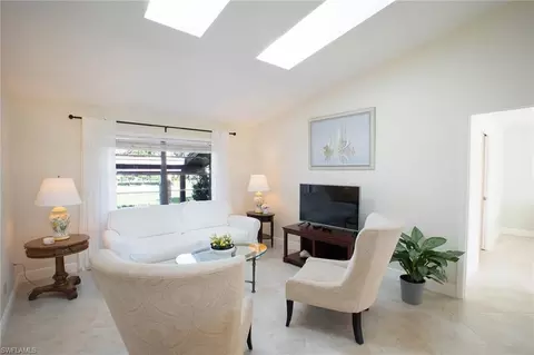 190 Round Key Cir, Naples, FL 34112 photo 13