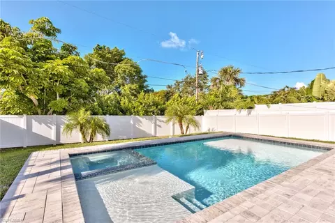 586 98th Ave N, Naples, FL 34108 photo 19