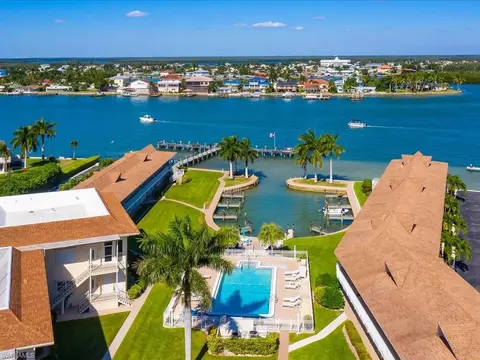 850 Palm St #C18, Marco Island, FL 34145
