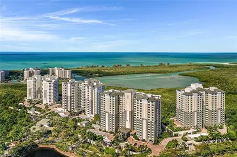 295 Grande Way #1203, Naples, FL 34110