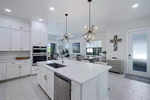 Kitchen - 14764 Kingfisher Loop, Naples, FL 34120 photo 3 of 4